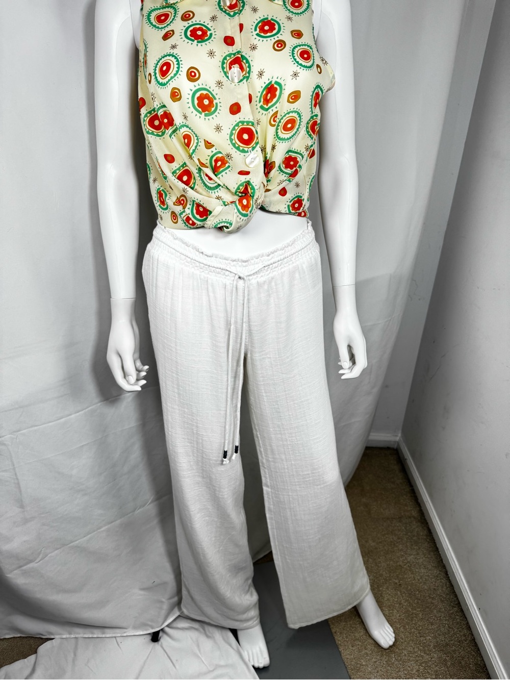 GUESS White Wide Leg Drawstring Resort Pants Medium NWT